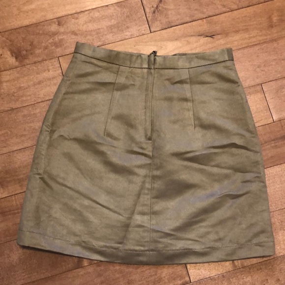 Suede (faux) skirt - Picture 2 of 3